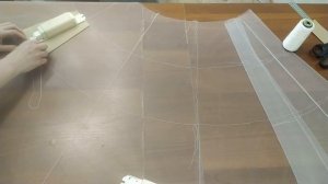 Яркое модное платье из фатина с оригинальным рукавом. Мастер класс по шитью юбки