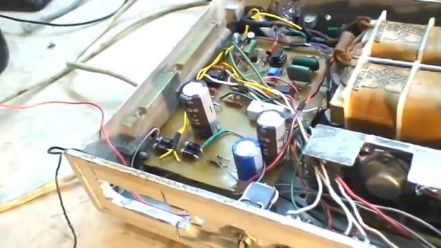 Лабораторный блок питания 0 - 30 v и током от 0,2 до 3 A смотреть онлайн