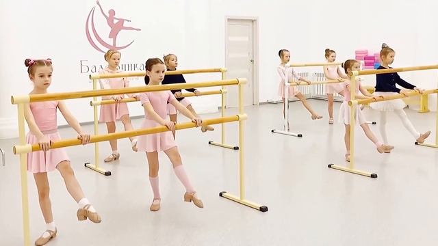 Народный танец . Первый год обучения. Балеринки 7 лет смотреть онлайн