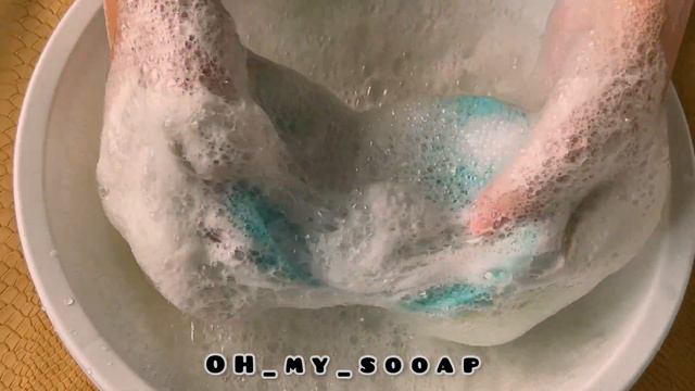 ASMR / HandMade Glycerin Soap || АСМР Мыление Глицеринового мыла #asmr смотреть онлайн