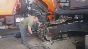 Запуск с колеса ;)экскаватор хитачи ZX 330-3серии!