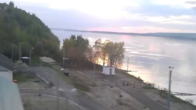Железнодорожный мост через реку Волгу в Татарстане смотреть онлайн