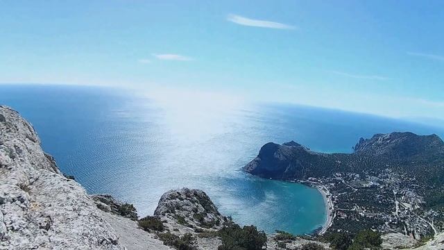 Вид с горы Сокол на Новый Свет и Судак. смотреть онлайн