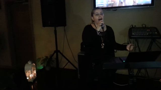 АННА АНГЕЛ )ЭДИЛЯН))) ГДЕ-ТО ТАМ В ДАЛИ...из репертуара Сосо Павлеашвили)))хинкальная на Варги 8))) смотреть онлайн