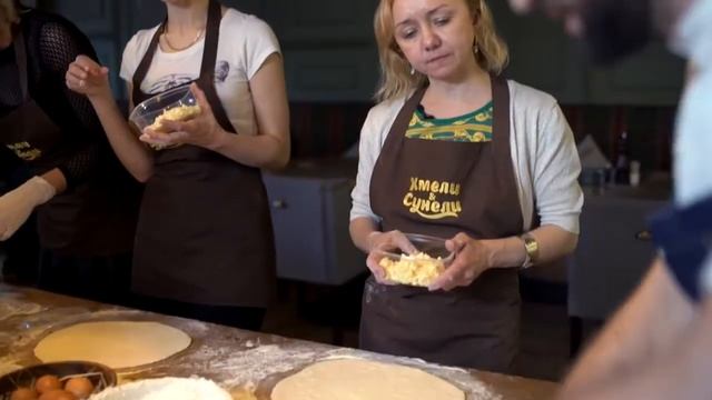 Кулинарная школа Хмели&Сунели смотреть онлайн