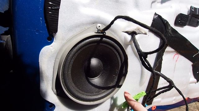 I show you how to: Remove the Inner door panel (door card) and refitting Punto Evo/grande смотреть онлайн