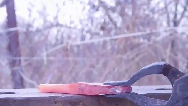 Ковка шарика от подшипника.Два клинка. смотреть онлайн