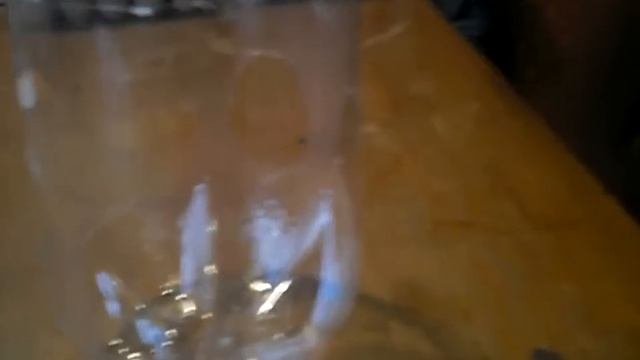 Бункерная кормушка для птиц своими руками за 10 минут. Hopper feeder for Chicks quail. смотреть онлайн