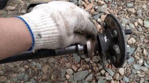 Болтается задний ступичный подшипник Sprinter Carib AE95