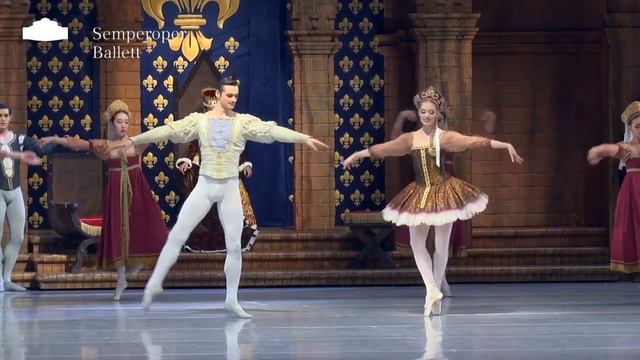 »Swan Lake« The Russian Divertissement смотреть онлайн