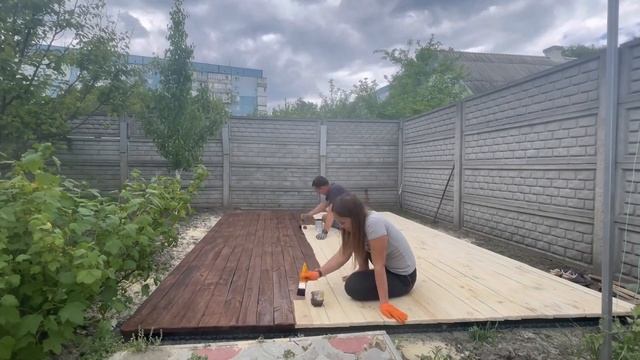 Деревянный подиум для бассейна своими руками. Зона отдыха. Уютное патио.