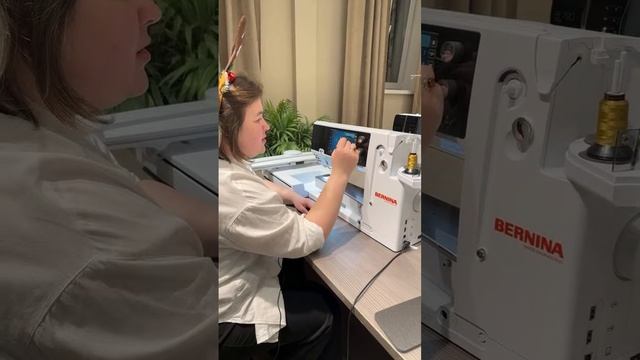 Изучаем стёжку на BERNINA 880 PLUS / швейно-вышивальные возможности Bernina 880 Plus смотреть онлайн