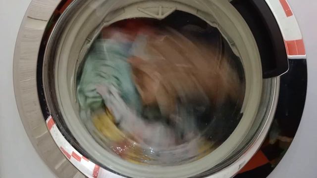 Процесс стирки на стиральнай машины candy. смотреть онлайн