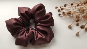 Трендовая резинка для волос  своими руками