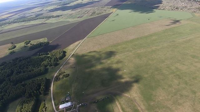Самостоятельный прыжок с парашютом, высота 800 метров Аэропорт "Логиново". смотреть онлайн