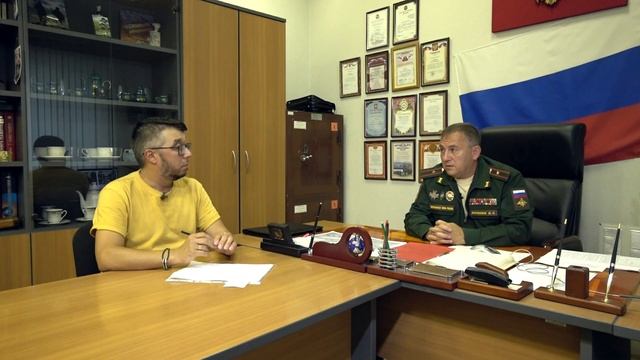 Военкоматы начали кампанию по набору в Боевой армейский резерв страны (БАРС) смотреть онлайн