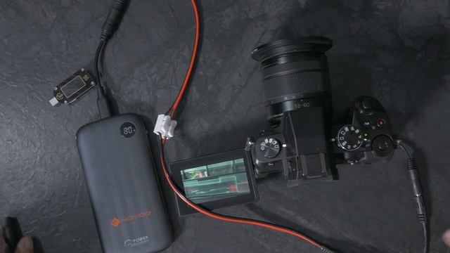Power ANY DSLR or mirrorless camera with a USB power bank?!? смотреть онлайн