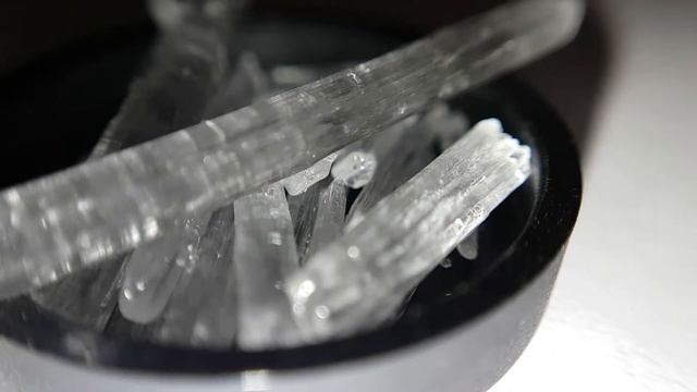 КАК НА САМОМ ДЕЛЕ ВЫГЛЯДИТ... ментол смотреть онлайн