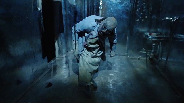 ⚠️ ПРОНИКЛИ НОЧЬЮ В ПСИХУШКУ! ЧАСТЬ 2 смотреть онлайн