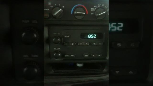 How To: change the time on Chevy express 2500 work Van смотреть онлайн