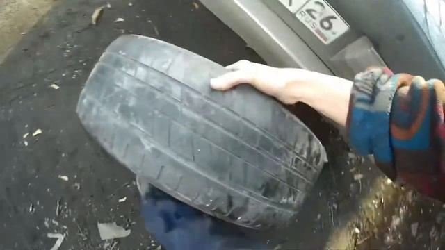 ДРУЗЬЯ СДЕЛАЛИ ПРАНК С ПОДАРКОМ.ПОДАРИЛИ КАМЕРУ. ПЕРВАЯ ШИНКА.НЕТ ЗАДНИХ СТОЕК.КАТАНИЯ НА ПАРКОВКЕ смотреть онлайн