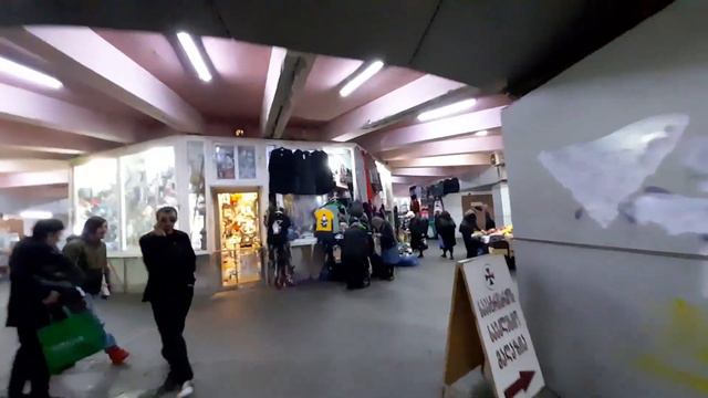 Пройдемся по ул.Бараташвили / В подземном переходе / Красавица глициния Тбилиси 11.04.2023.