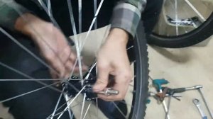 Переход на промподшипники, ремонт заднего колеса велосипеда.