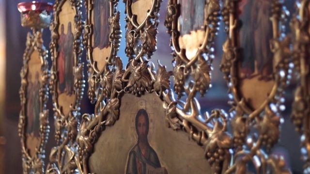 Литургия и молебен прп. Сергию Радонежскому смотреть онлайн