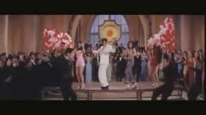 Индийский  клип из фильма  влюбленные  танцы студентов  В колледже  день рождение  шах рукх  кхан