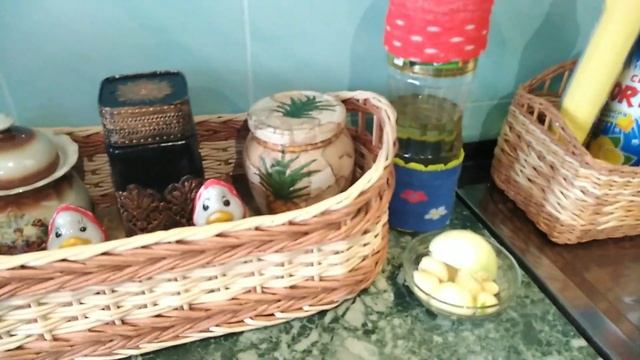 ПЛЕТЁНЫЕ ИЗДЕЛИЯ ИЗ БУМАЖНОЙ ЛОЗЫ В ИНТЕРЬЕРЕ КУХНИ. смотреть онлайн