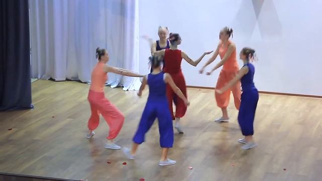 ФИТНЕСС 2015 | Выступление 8 Б смотреть онлайн