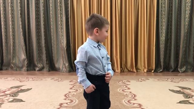 «Кремлевские звёзды» автор Михалков С. смотреть онлайн
