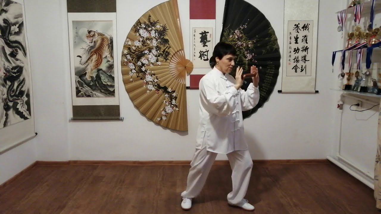 Оздоровительный цигун "Даоинь Яншен Гун" Экзамен на 4 Дуань с палкой Бань. Заикина Татьяна /3 Дуань/ смотреть онлайн