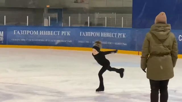 2 месяца на льду! Поздно пришла в фигурное катание⛸ 2014! Желание и цель! смотреть онлайн