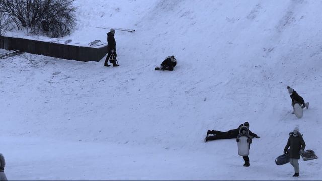 Улыбается батя-Февраль! смотреть онлайн