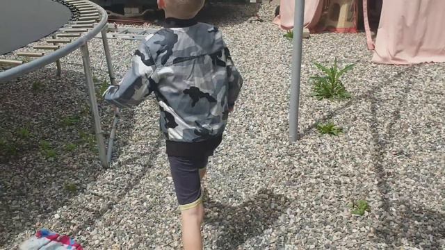 Здесь можно будет что-то посадить и это вырастет смотреть онлайн