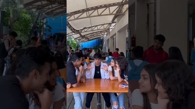 introverts in College ? смотреть онлайн