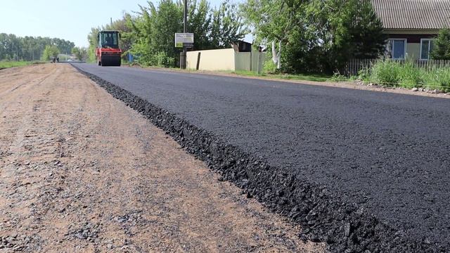 РУСАЛ начал асфальтировать в Тайшете улицу Горького смотреть онлайн