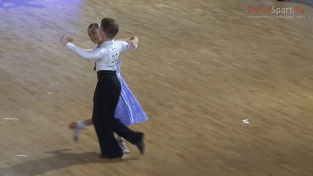 Nikitin Nikita - Moraru Natalia, Final Quickstep смотреть онлайн