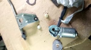 Легкий способ снять и установить трапецию дворников на Приоре с кондиционером. Ревизия механизма.