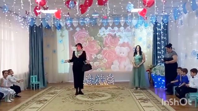 Сюрпризный момент на утреннике. Старуха Шапокляк. смотреть онлайн