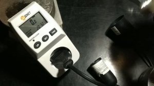 Измеряем Ватты в лампочках. Ваттметр