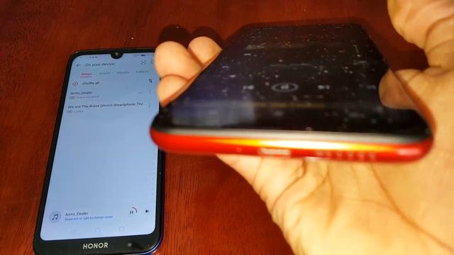 Honor 8s Vs Motorola Moto E6 Plus SPEAKER TEST смотреть онлайн