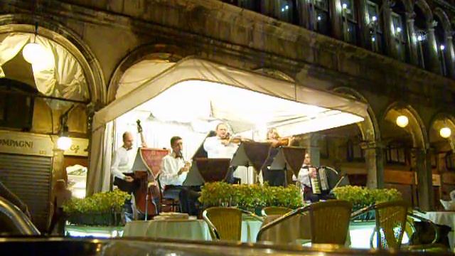 На Сан-Марко.Кафе "Лавена".Сентябрь 2011.avi смотреть онлайн