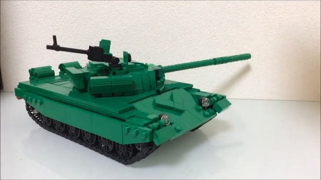 LEGO T-72 Main Battle Tank смотреть онлайн