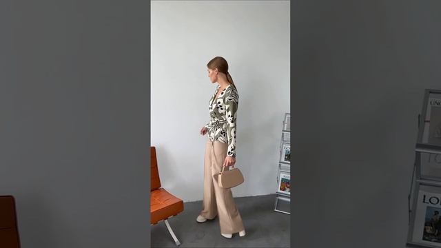 Блуза С2512 Шалфейный фон цветы Leleya смотреть онлайн