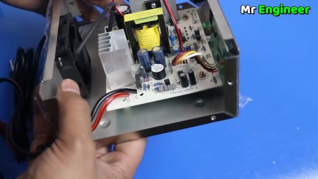 Smart Battery Charger | 12v 24v Automatic Battery Charger For All Batteries | Mr Engineer смотреть онлайн