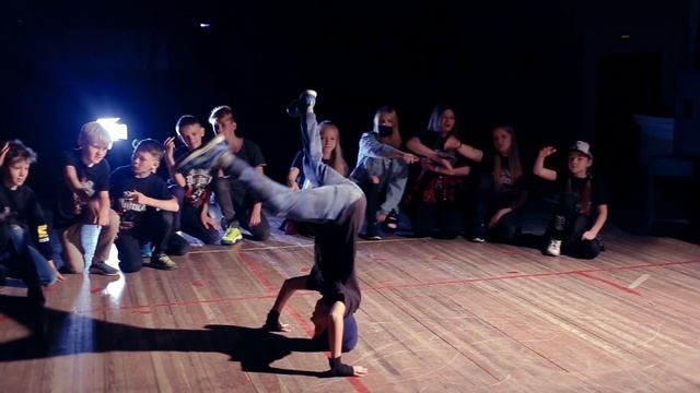 Видеоролик для _RedRoc@Last point смотреть онлайн