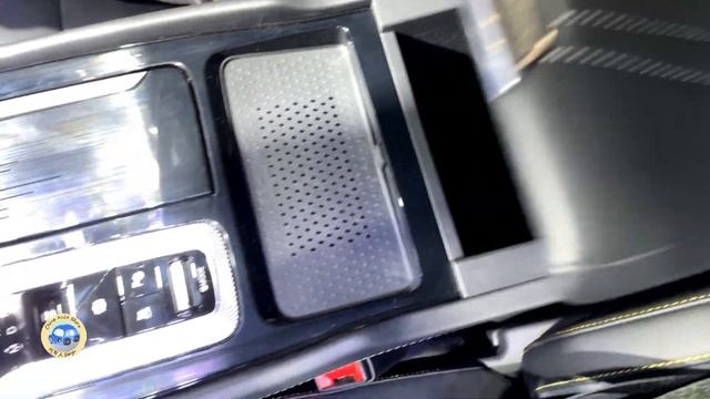 2023 FAW HONGQI H6 2.0T 8AT Walkaround—2023 Shanghai Motor Show смотреть онлайн