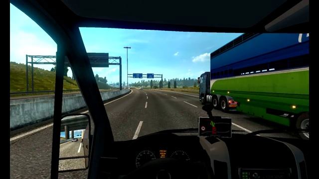 Euro Truck Simualtor 2 Mercedes Sprinter + Trailer MOD!!!!!! смотреть онлайн